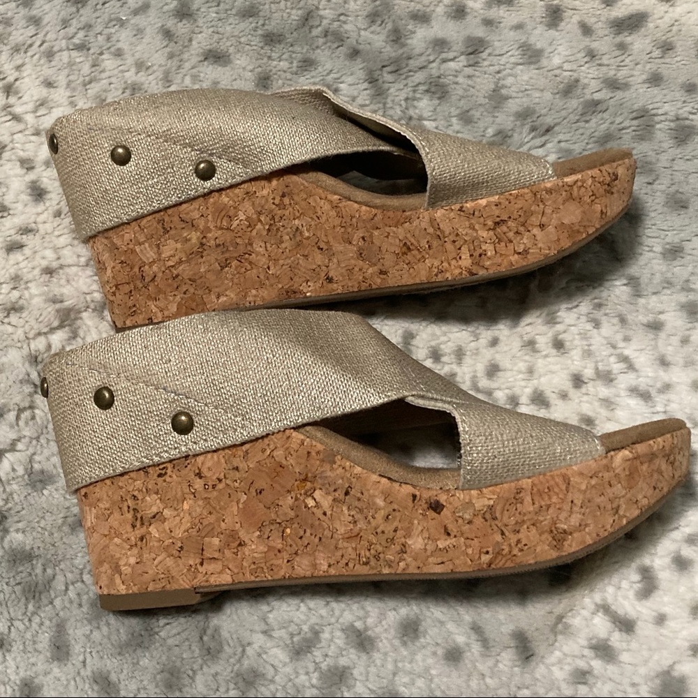 Gold Cork Wedge Sandals - Picture 3 of 10